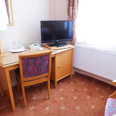 巴甫洛夫酒店 酒店 4*