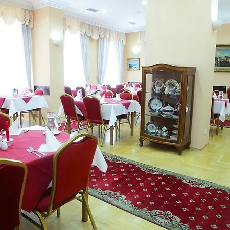 巴甫洛夫酒店 酒店 卡罗维发利